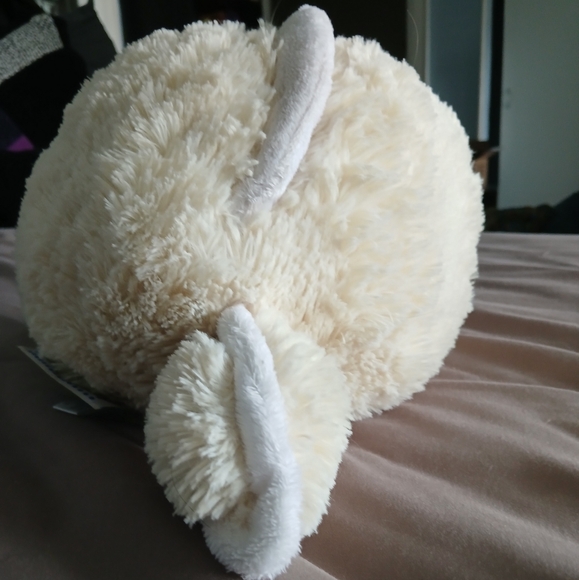 Rare limited run Squishable Mini axolotl plush - Picture 6 of 9